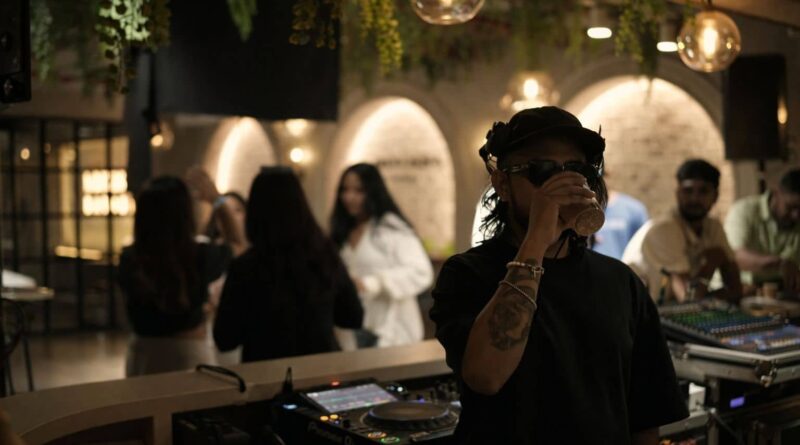 24/7 café culture in India