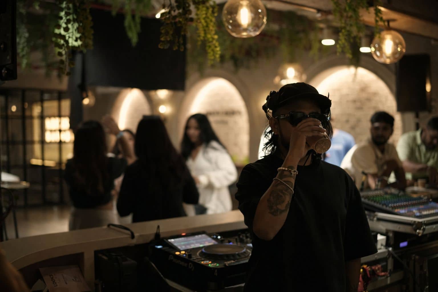 24/7 café culture in India